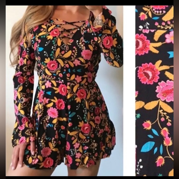 Floral Romper - Picture 6 of 7